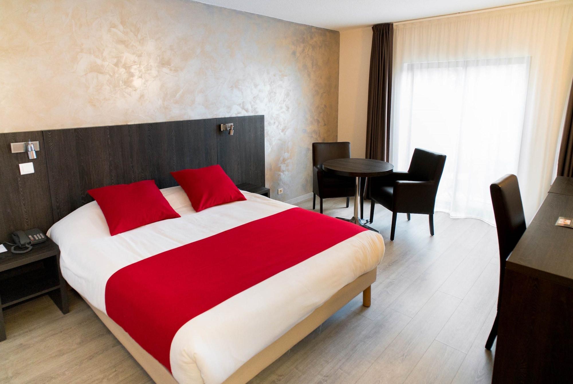 Ariane Hotel Fos Sur Mer Fos-sur-Mer Bagian luar foto