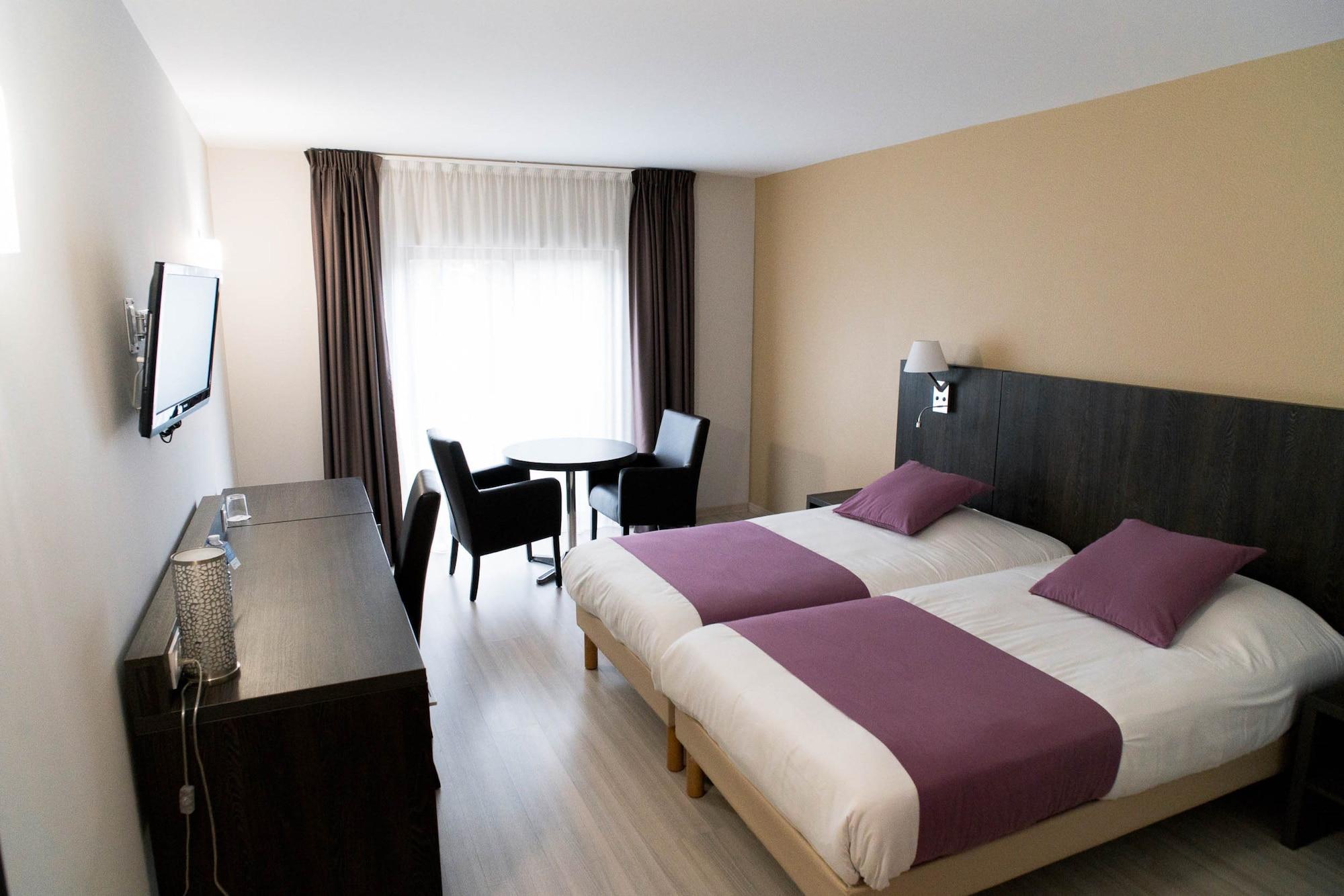 Ariane Hotel Fos Sur Mer Fos-sur-Mer Bagian luar foto