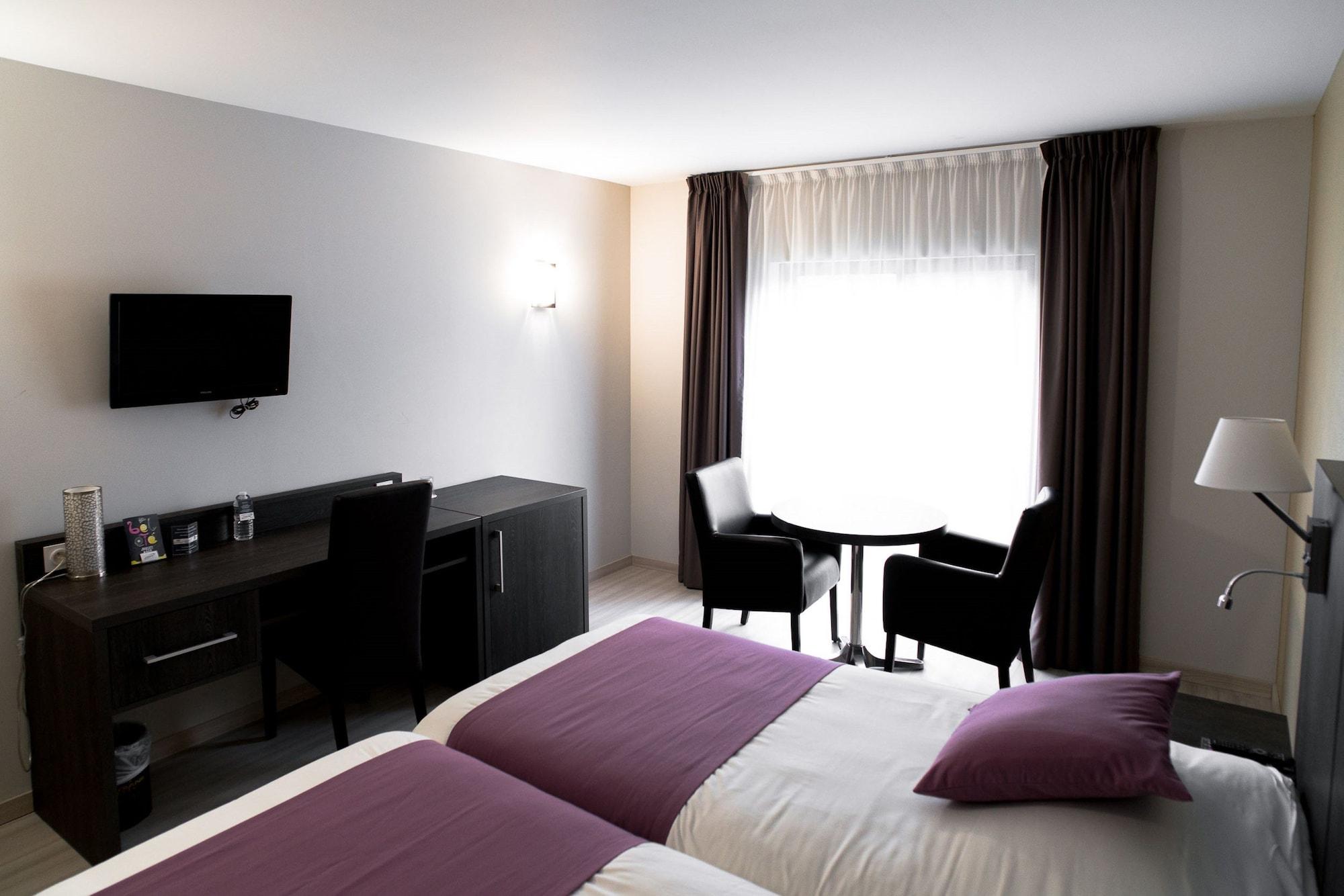 Ariane Hotel Fos Sur Mer Fos-sur-Mer Bagian luar foto