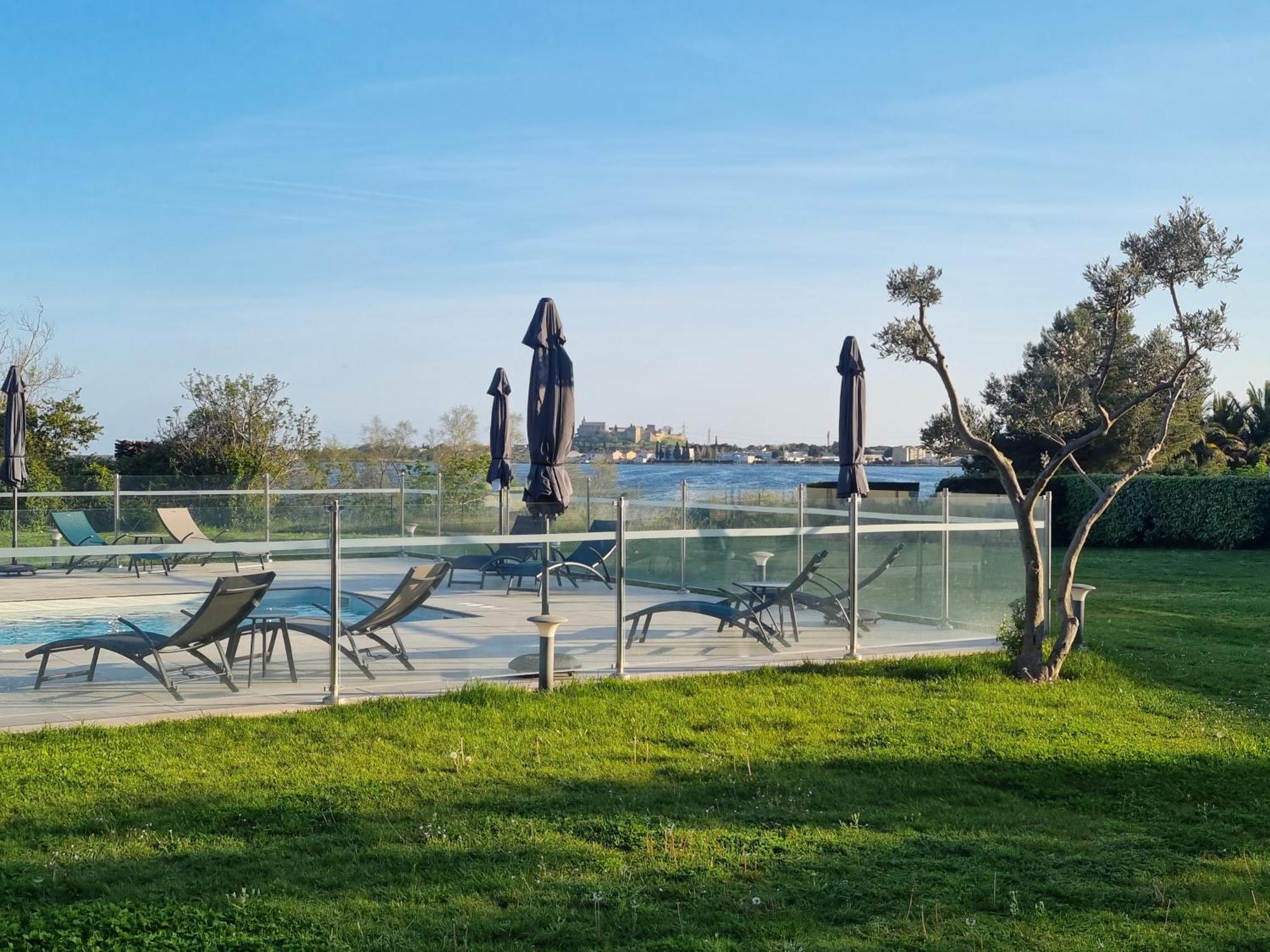 Ariane Hotel Fos Sur Mer Fos-sur-Mer Bagian luar foto